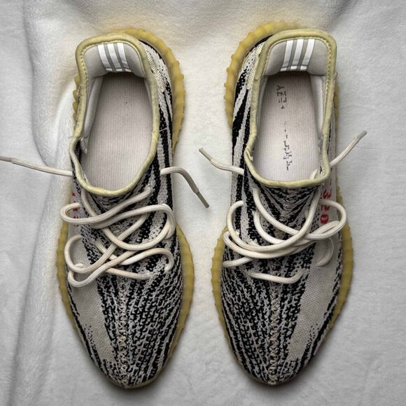 Adidas Yeezy Boost 350 V2 "Zebra" – Size 11.5 - Picture 5 of 8